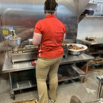 Duck Donuts - Donut machine - Donuts Near Me - Jacksonville, Florida