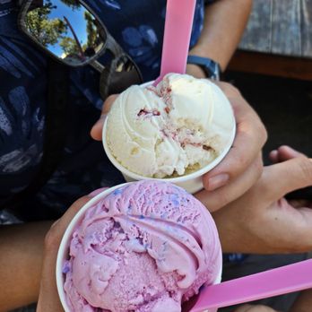Chantilly Ice Cream - Cotton candy and forgot the other flavor lol - Ice Cream & Frozen Yogurt Near Me - Laguna Beach, California