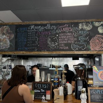 Moonwalker Cafe - Coffee & Tea Near Me - Chicago, Illinois