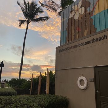 Sheraton Kauai Coconut Beach Resort - Hotels Near Me - Kapaa, Hawaii