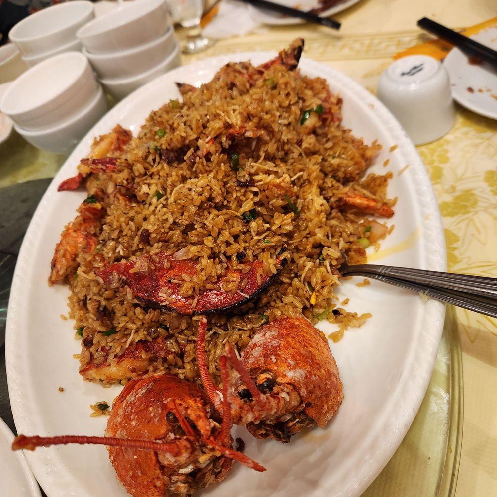 Stir-fry lobster with Egg yolk Stir-fry lobster with Egg yolk
