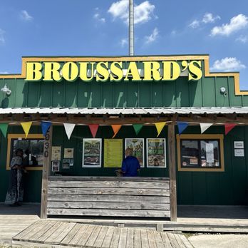 Broussard's Barbecue Logo