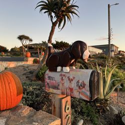 Cambria Shores Inn - Entry of the hotel