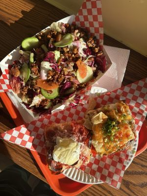 Old Gold Tomato Pie by null