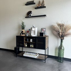 K Renae Salon - Coffee and water area