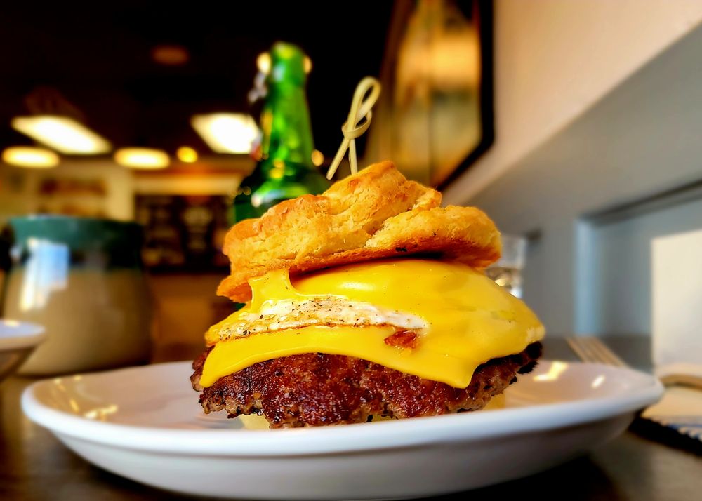 OAK HILL POST Updated August 2024 294 Photos & 193 Reviews 600