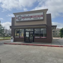Shipley Do-Nuts - Shipleys donuts in Waller Texas