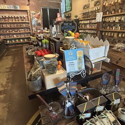 Teas, seasonings, salts, sugar & spices--VERY NICE!