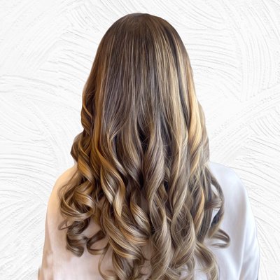 Salon Phoenix by null