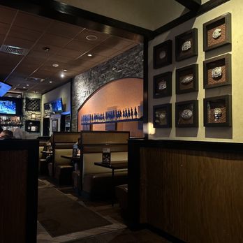LongHorn Steakhouse - Atmosphere - Steakhouses Near Me - Jacksonville, North Carolina LongHorn Steakhouse - Atmosphere - Steakhouses Near Me - Jacksonville, North Carolina