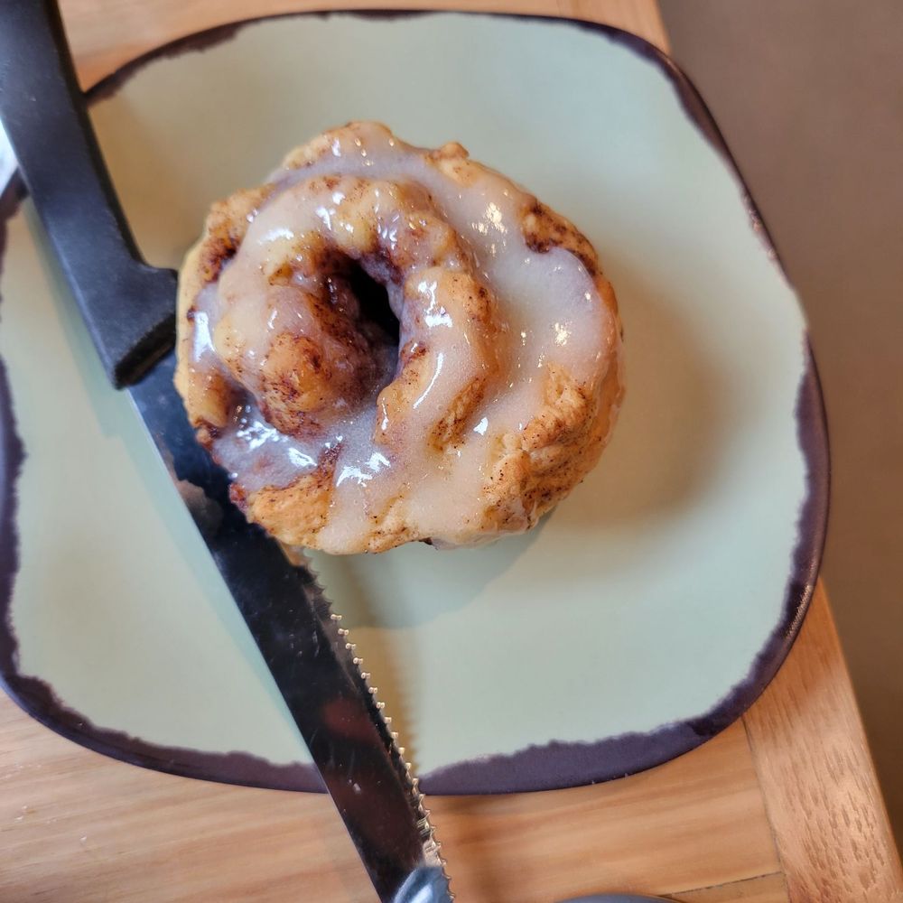 Egg Harbor Cafe - Gluten-free cinnamon roll - Breakfast & Brunch Near Me - Evanston, Illinois Egg Harbor Cafe - Gluten-free cinnamon roll - Breakfast & Brunch Near Me - Evanston, Illinois