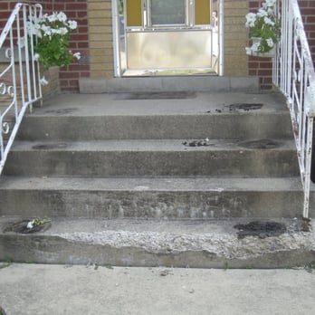 Expert Concrete Solutions - Front porch before - Masonry/Concrete Near Me - Park Ridge, Illinois Expert Concrete Solutions - Front porch before - Masonry/Concrete Near Me - Park Ridge, Illinois