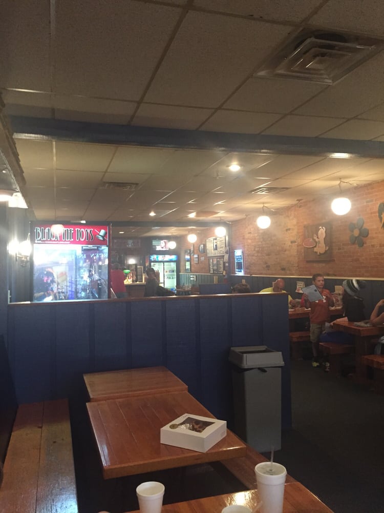 WOODEN PEEL Updated September 2024 32 Reviews 108 W Plymouth St