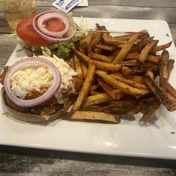 Paradise Island Saloon - American Near Me - Euclid, Ohio Paradise Island Saloon - American Near Me - Euclid, Ohio