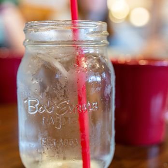 Bob Evans - Complimentary Water ($0) - American Near Me - Beckley, West Virginia