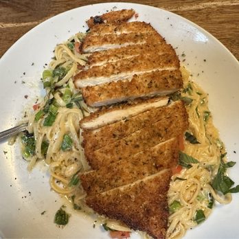 Primo's Restaurant, Bar & Catering - Tuscan Chicken - Italian Near Me - Yukon, Oklahoma Primo's Restaurant, Bar & Catering - Tuscan Chicken - Italian Near Me - Yukon, Oklahoma