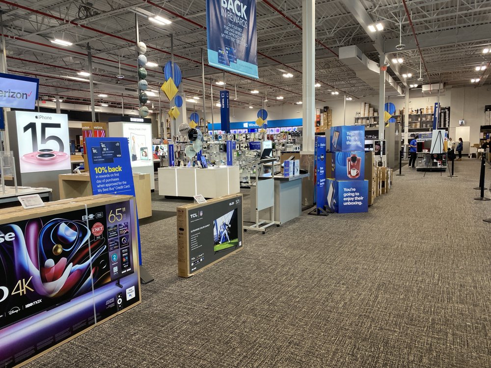 BEST BUY WESTBURY Updated June 2024 42 Photos & 157 Reviews 1100