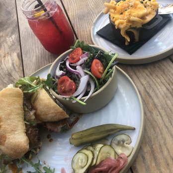 Yardbird - Side Salad, Mac & Cheese, Smoked Brisket Sandwich, Blackberry Bourbon Lemonade - Southern Near Me - Dallas, Texas
