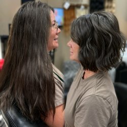 August Pearl Salon