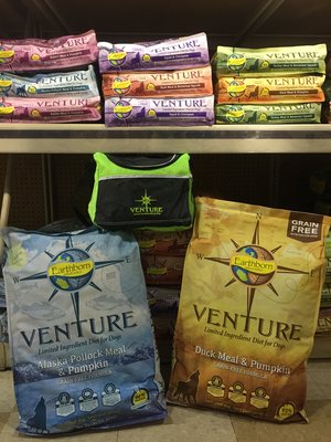 laura's pet and horse supply