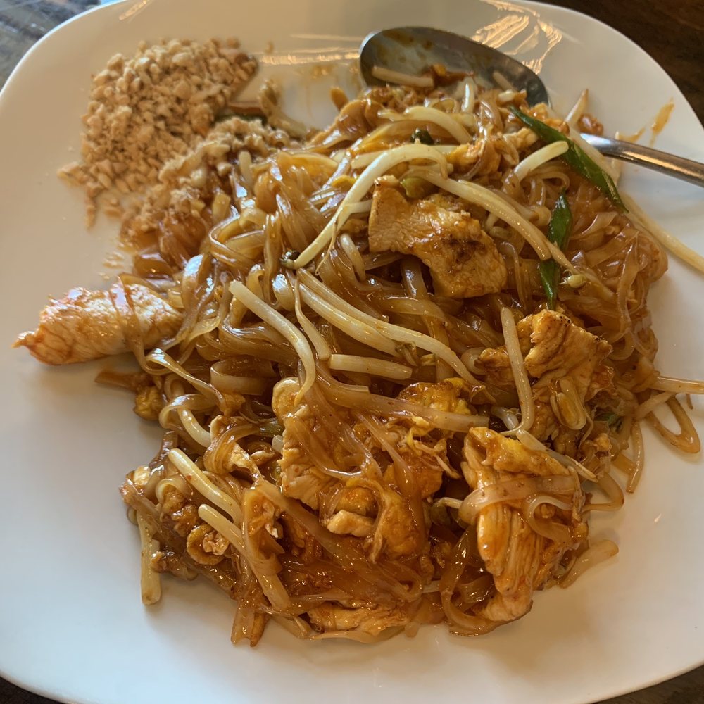 Eggplants Thai Cuisine - Pad Thai with chicken (1 heat) - Thai Near Me - Temecula, California Eggplants Thai Cuisine - Pad Thai with chicken (1 heat) - Thai Near Me - Temecula, California