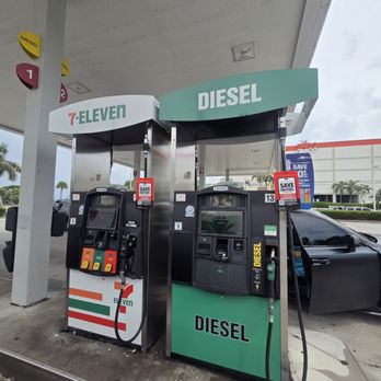 7-Eleven - Premium today $4.79. (9/11/26) - Gas Stations Near Me - Miami, Florida