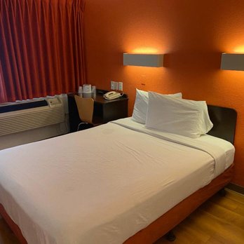 Motel 6 - Small room, but comfortable - Hotels Near Me - Walnut Creek, California Motel 6 - Small room, but comfortable - Hotels Near Me - Walnut Creek, California