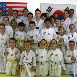 Taiga Taekwondo - Students of all ages.