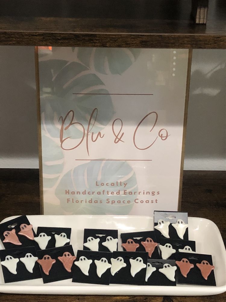 B&B Candles And Soaps Logo