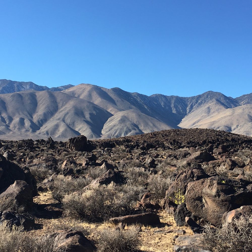 Fossil Falls - Hiking Near Me - Little Lake, California Fossil Falls - Hiking Near Me - Little Lake, California