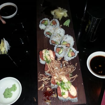 Saiko Sushi - On top is the salmon avocado roll and below is the crown roll. Both were A+ on the yummy scale, and just the right size. - Sushi Bars Near Me - Coronado, California