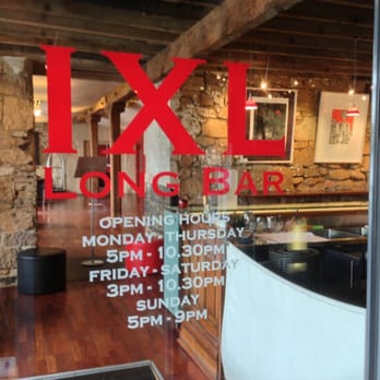 IXL Long Bar - Cocktail Bars Near Me - Hobart, TAS