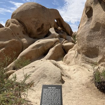 Arch Rock - Arch Rock - Hiking Near Me - Twentynine Palms, California Arch Rock - Arch Rock - Hiking Near Me - Twentynine Palms, California
