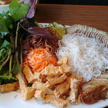Pho Le Restaurant - Very big, serves two people - Vietnamese Near Me - Boston, Massachusetts Pho Le Restaurant - Very big, serves two people - Vietnamese Near Me - Boston, Massachusetts