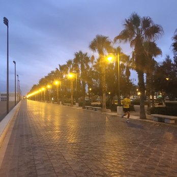València - Promenade along the beach. - Local Flavor Near Me