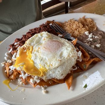 Sabor y Vida - Chilaquiles with chorizo - Mexican Near Me - North Hills, California Sabor y Vida - Chilaquiles with chorizo - Mexican Near Me - North Hills, California
