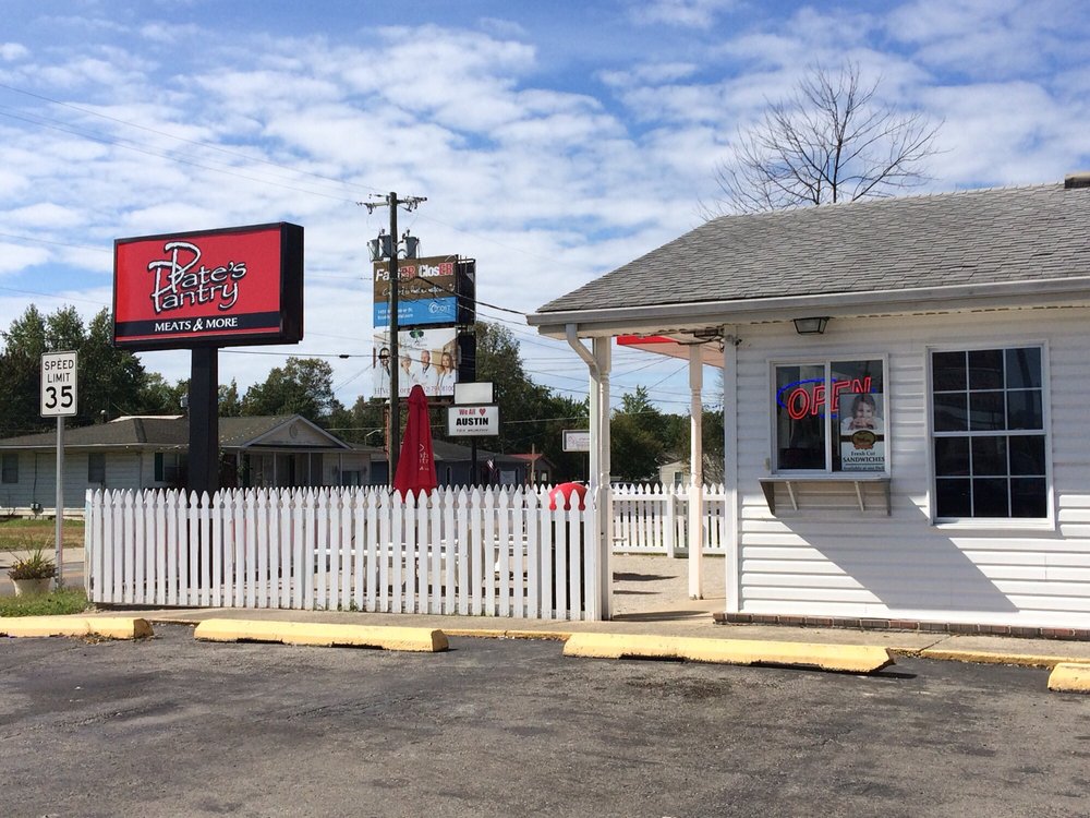 Pate's Pantry Logo