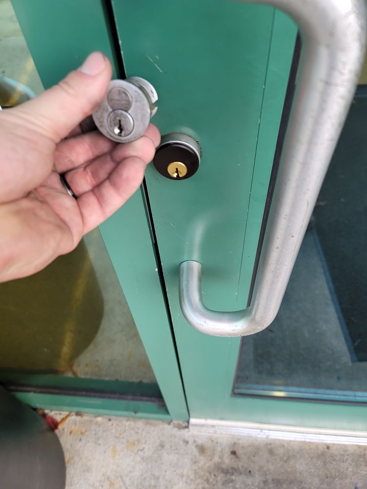 RIVER CITY LOCK&KEY Updated July 2024 13 Photos Danville