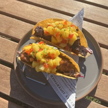 668 The Gigshack - fish mon-tacos - New American Near Me - Montauk, New York