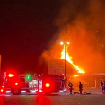 Sal's Italian Restaurant - Terrible fire - Pizza Near Me - Seaford, Delaware