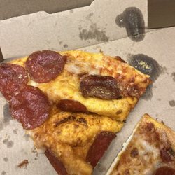 Domino's Pizza - Pizza