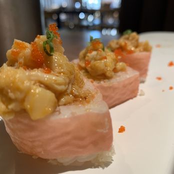 Mikado Sushi - Hot mama roll has so many delicious layers of flavour!!!! - Sushi Bars Near Me - Orlando, Florida