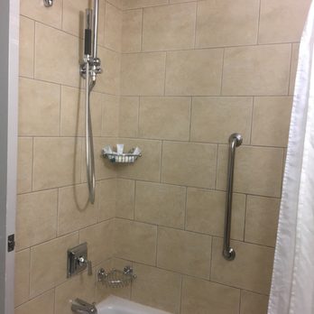 The Westin Richmond - Roomy bath tub and shower - Hotels Near Me - Richmond, Virginia The Westin Richmond - Roomy bath tub and shower - Hotels Near Me - Richmond, Virginia