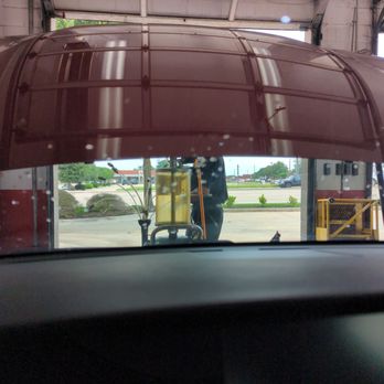 Valvoline Instant Oil Change - This crew was not even close to as professional as the first two - Oil Change Stations Near Me - Allen, Texas Valvoline Instant Oil Change - This crew was not even close to as professional as the first two - Oil Change Stations Near Me - Allen, Texas