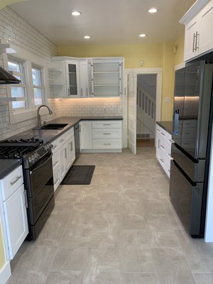 Kitchen upgrade - This was a kitchen upgrade that we did in September 2019
We like the subway tile back splash to the ceiling to give it a clean look and modern style with some floating shelfs Kitchen upgrade - This was a kitchen upgrade that we did in September 2019
We like the subway tile back splash to the ceiling to give it a clean look and modern style with some floating shelfs