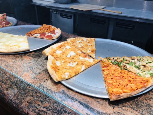 LUIGI’S PIZZERIA - 70 Photos & 98 Reviews - 1615 Avenue U, Brooklyn ...