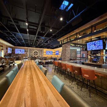 Cork & Batter Roadhouse - Cocktail Bars Near Me - Simi Valley, California