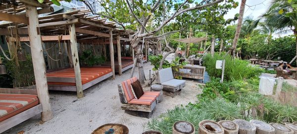 1 Beach Club by null