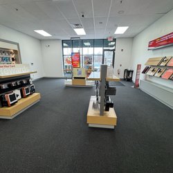 Verizon Authorized Retailer, TCC