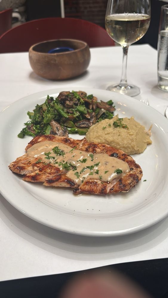 Catch French Bistro